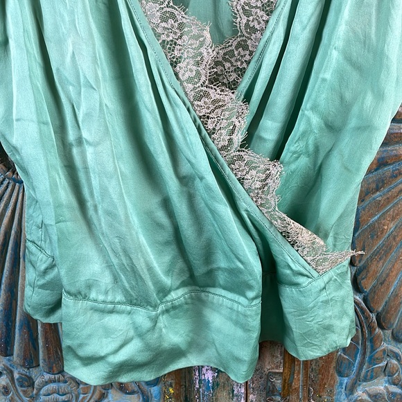 Herve Leger silk crossover lace blouse - Picture 4 of 9